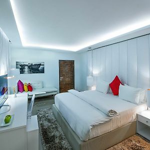 Superior King Suite
